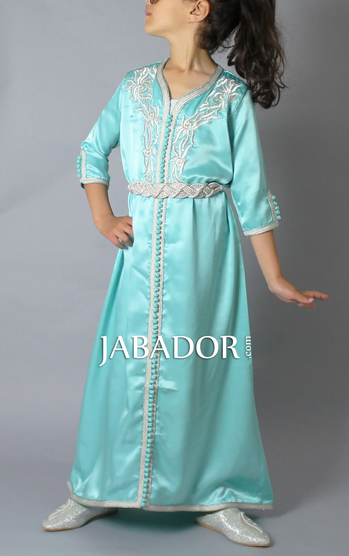 Caftan Fille en satin bleu by Jabador